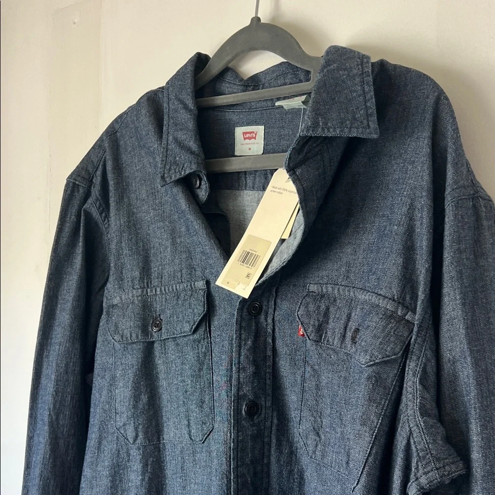 Levi's Men's Dark Blue Casual Button Down Shirt Organic Cotton Men’s Medium NWT